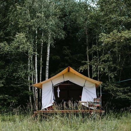 Glempings Klaukas Hotel ซีกูลดา ภายนอก รูปภาพ